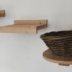 Kattenklimwand naturel van douglashout met trapje, ligplanken en ligplank met mand