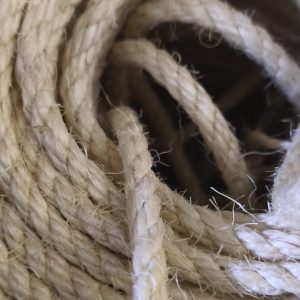 Rol sisaltouw van 1 cm dik, per meter te bestellen